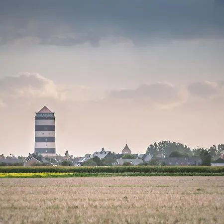 Ferienhaus Bredunepark-3 *